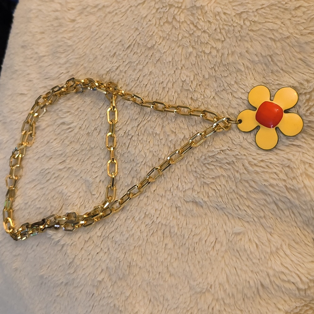 Vintage flower necklace